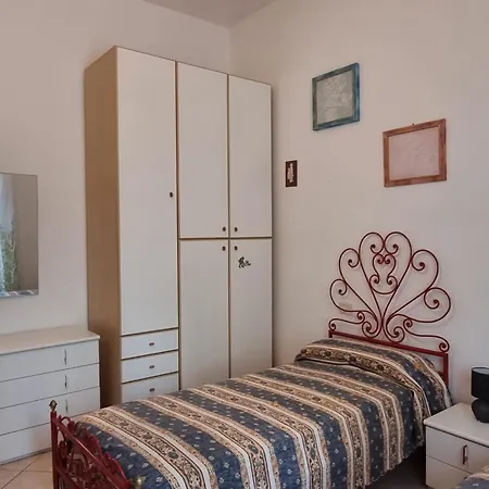 Can Apartment *